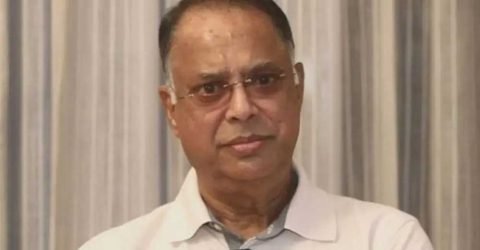 ১৬ লাখ টন তেল কিনবে সরকার, সিঙ্গাপুর যাচ্ছেন জ্বালানিমন্ত্রী