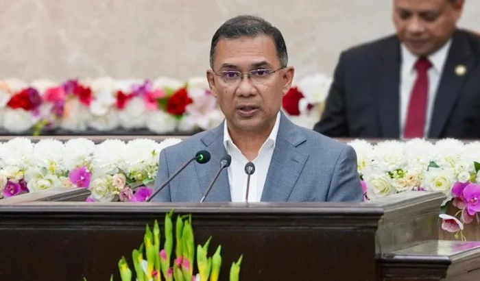 নিরাপত্তার ঘেরাটোপে সরকার প্রধানকে জনগণ থেকে দূরে ঠেলে না দেওয়ার আহ্বান