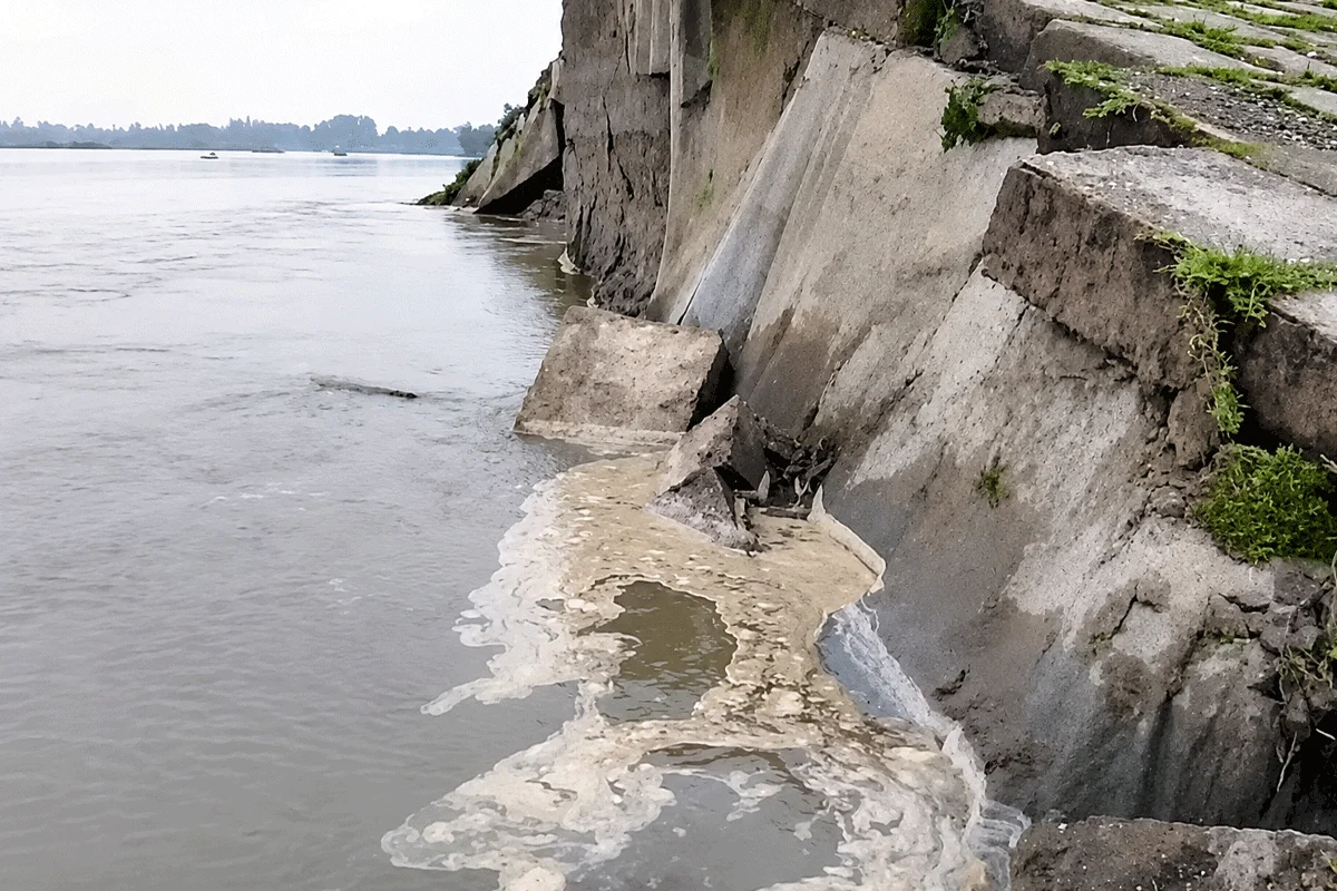 তিস্তা সেতু রক্ষা বাঁধে ভাঙন