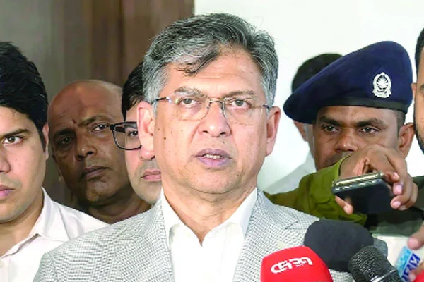 ৬ জেলায় সেনা, ৫ জেলায় বিজিবি : স্বরাষ্ট্রমন্ত্রী