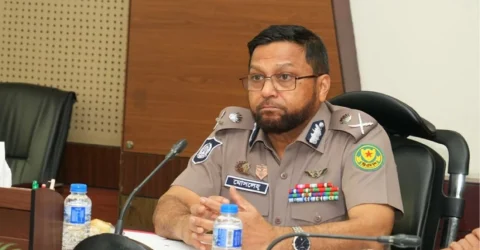 নগরবাসীর নিরাপত্তায় যতটুকু বল প্রয়োগ করার প্রয়োজন তা করব: ডিএমপি কমিশনার