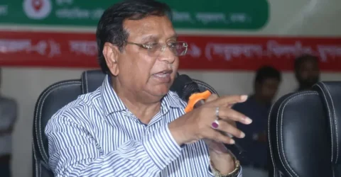 নাগরিক সেবায় অবহেলা করলে প্রয়োজনে চাকরিচ্যুত করা হবে
