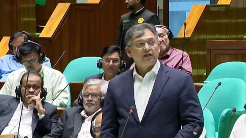ইউনূস সরকারের কাজের তদন্ত চাইলেন স্বরাষ্ট্রমন্ত্রী