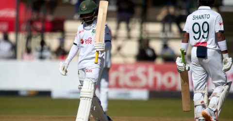 হারারে টেস্টে হারের দ্বারপ্রান্তে বাংলাদেশ