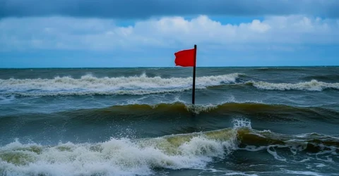 আট অঞ্চলের নদীবন্দরে সতর্ক সংকেত