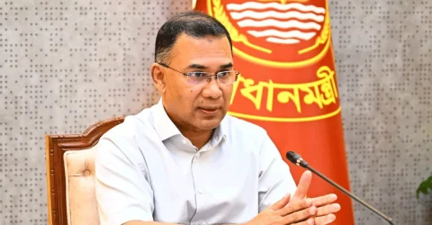সরকারি অনুষ্ঠানের ব্যানার-বিলবোর্ডে প্রধানমন্ত্রীর ছবি ব্যবহার নিষিদ্ধ