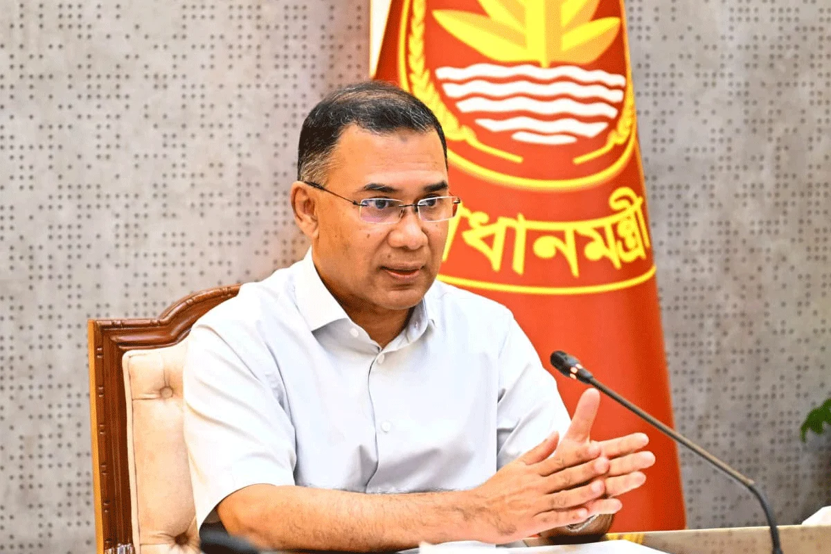 সরকারি অনুষ্ঠানের ব্যানার-বিলবোর্ডে প্রধানমন্ত্রীর ছবি ব্যবহার নিষিদ্ধ