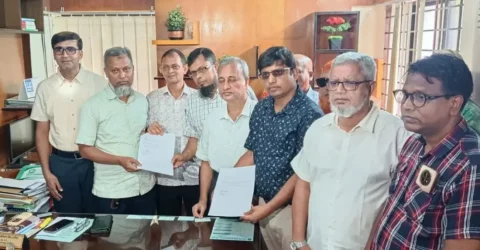 ‘তারা আমাকে ‘জয় বাংলা, জয় বঙ্গবন্ধু’ বলতে জোর করে’