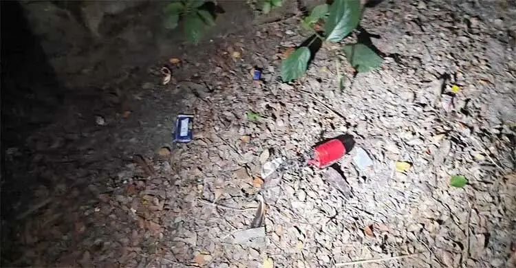 ধানমন্ডি পরপর দুই ককটেল বিস্ফোরণ, আটক ৩