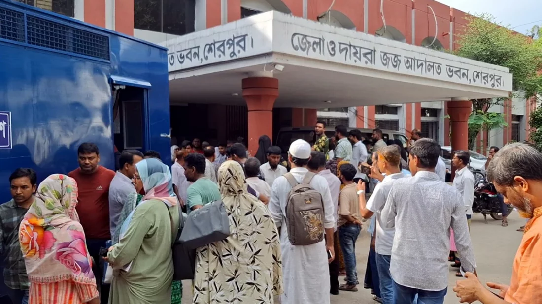 শেরপুরে ১০ বিসিআইসি সার ডিলারসহ ১৫ জন কারাগারে