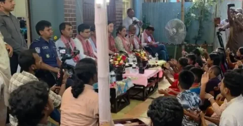 প্রত্যন্ত গ্রামে গিয়ে শিশুদের গান শুনলেন নরওয়ের রাষ্ট্রদূত