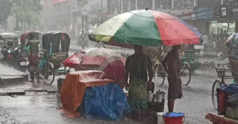 ঢাকায় ভারী বৃষ্টির আভাস, জলাবদ্ধতা-যানজটের আশঙ্কা