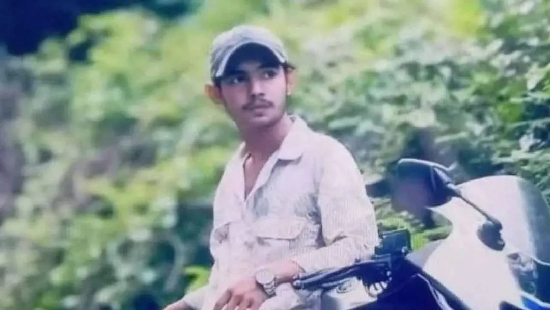 কুবি শিক্ষকের ছেলের মরদেহ উদ্ধারের ঘটনায় সন্দেহভাজন তরুণ আটক
