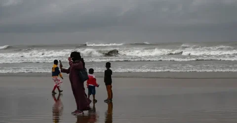 ধেয়ে আসছে ‘ঘূর্ণিঝড় অর্ণব’, কখন কোথায় আঘাত হানবে?