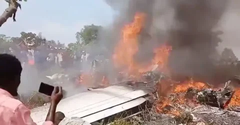 কঙ্গোতে বিমান বিধ্বস্ত হয়ে ২ জ্যেষ্ঠ সেনা কর্মকর্তাসহ ১৪ জন নিহত