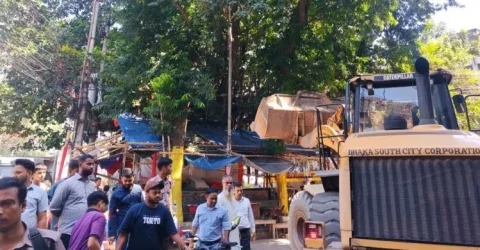 এলিফ্যান্ট রোডে উচ্ছেদ অভিযান, জরিমানা