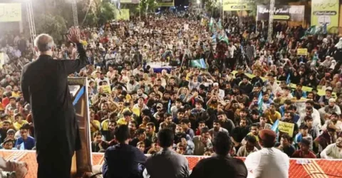 জ্বালানির বাড়তি শুল্ক বাতিলের দাবিতে পাকিস্তানে জামায়াতের ট্রেনমার্চ