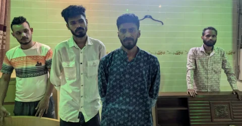 বাকৃবির গেস্ট হাউসে ইয়াবাসহ চারজন আটক