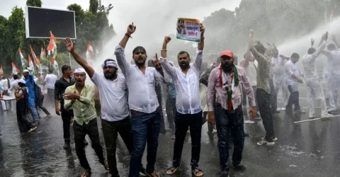 সিইসির পদত্যাগের দাবিতে ভারতে বিক্ষোভ, কলকাতায় মিছিল পাটনায় জলকামান