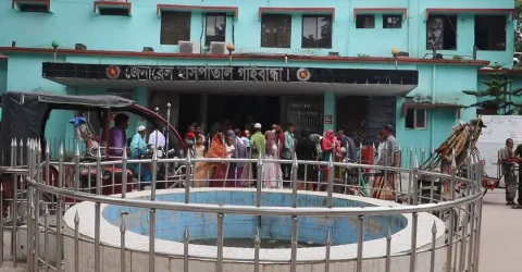 ৪ দশকেও গাইবান্ধা জেনারেল হাসপাতালের সংকট কাটেনি