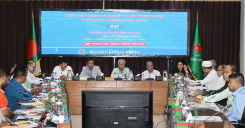 নির্বাচনের সময় সাংবাদিকদের ডিজিটাল অ্যাক্রিডিটেশন কার্ড দেবে ইসি