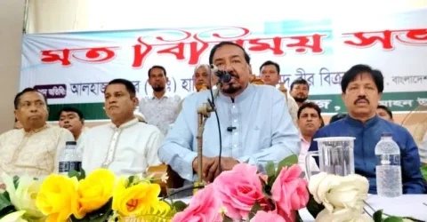 ১৭ বছর যে যেই পদে ছিলেন সবাই পালিয়েছেন: স্পিকার
