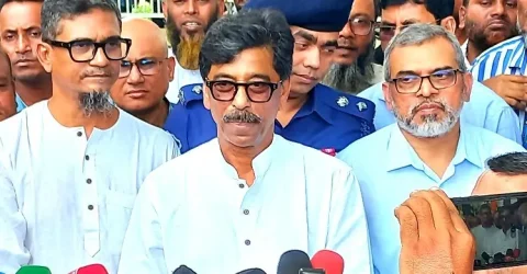 সংকট নেই, একটি দুষ্টচক্র সার মজুতের চেষ্টা করছে: কৃষিমন্ত্রী