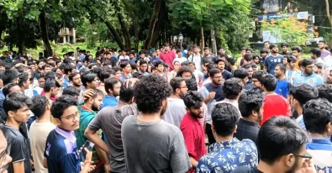 উপাচার্য পরিবর্তনের সিদ্ধান্তে চুয়েটে সর্বাত্মক শাটডাউন ঘোষণা