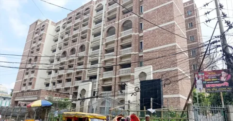 নারায়ণগঞ্জে ৮ বছর ধরে অব্যবহৃত সিজেএম ভবন, নষ্ট হচ্ছে রাষ্ট্রীয় সম্পদ