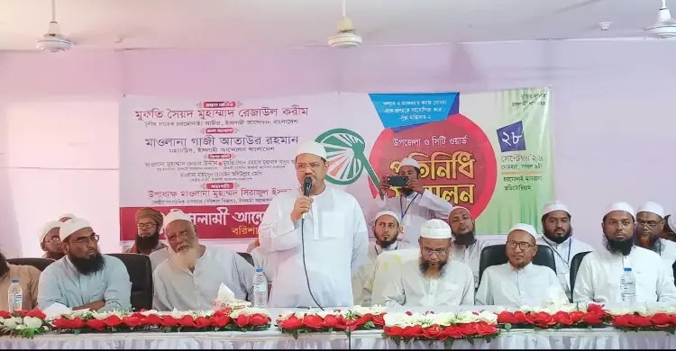 প্রশাসনের দায়িত্বশীলতার অভাবে অপরাধের সুযোগ তৈরি হচ্ছে: চরমোনাই পীর