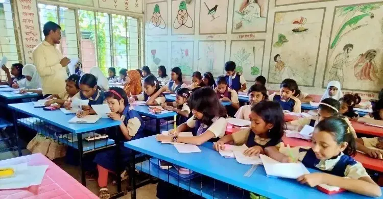 প্রাথমিক শিক্ষক নিয়োগ • ভেরিফিকেশনে বাদ পড়াদের ৫ দাবি, না মানলে রাজপথে নামার হুঁশিয়ারি