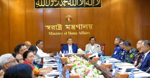 পূজামণ্ডপে বিদ্যুৎ গেলেও থাকবে জেনারেটর, চার্জার লাইট: স্বরাষ্ট্রমন্ত্রী