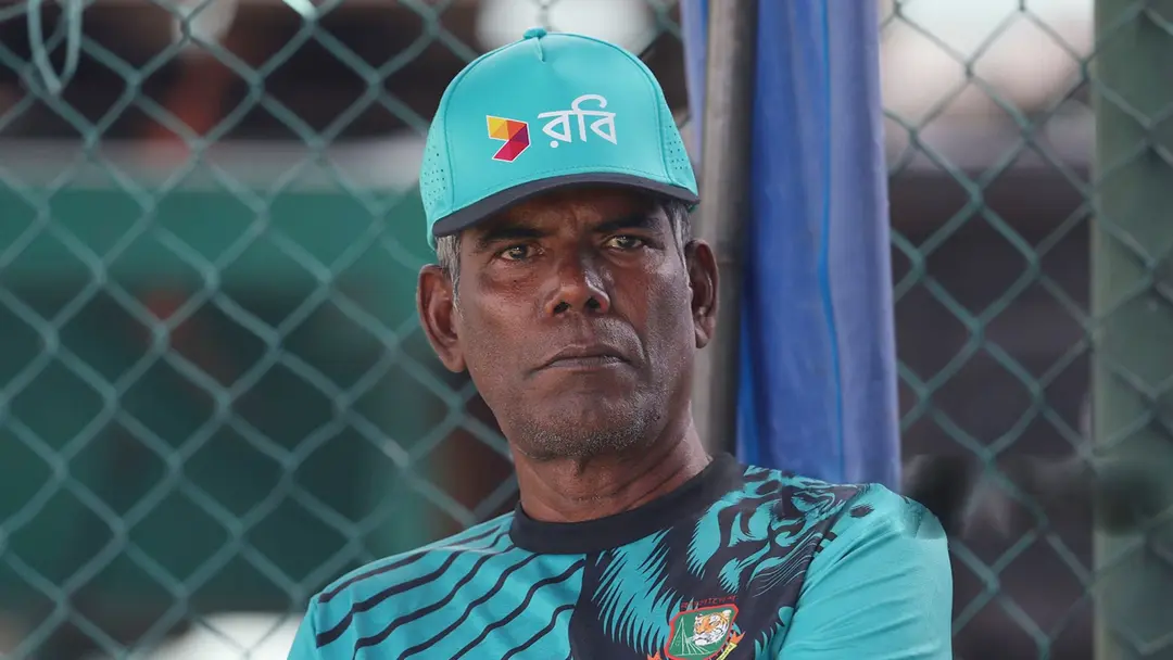 ‘কোচ-অধিনায়ককে সাইজ’ করার বক্তব্য সারোয়ারের, ব্যবস্থা নেবে বিসিবি