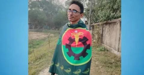 ইয়াবা-অস্ত্রসহ আটক করে যুবদলকে নেতাকে পুলিশে দিলো এলাকাবাসী