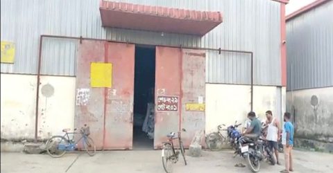 বেনাপোল বন্দরের দুই শেড ইনচার্জকে ‘ক্লোজ’ করার অভিযোগ