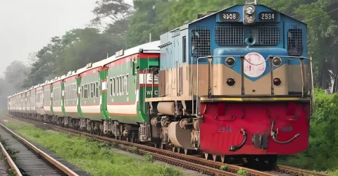 রেলের আয় বাড়াতে ট্রেনে বাড়ছে কোচ