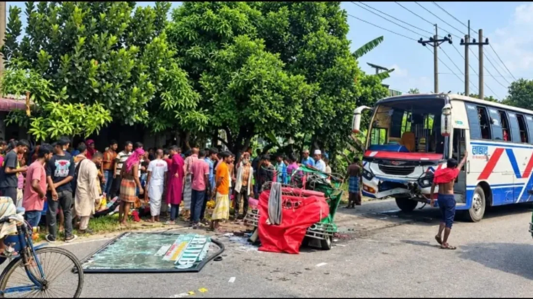 সেপ্টেম্বরে সড়ক দুর্ঘটনায় নিহত ৪২৩, প্রতিদিন গড়ে ১৪ জন