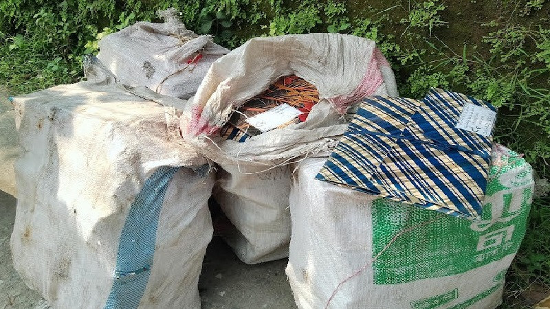 দুদকের অভিযানের পর রাস্তায় দুই শতাধিক শিক্ষকের ফাইল, তদন্তে পুলিশ