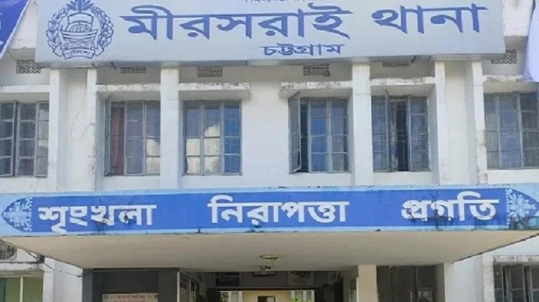 অস্ত্রের মুখে জিম্মি পরিবার, পুলিশ কর্মকর্তার বাড়িতে দুর্ধর্ষ ডাকাতি