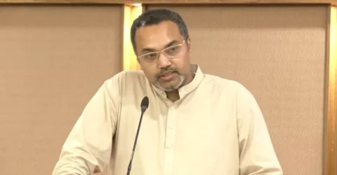 ফ্যাসিবাদ আমলে নিপীড়িত শিক্ষকদের মূল্যায়নের চিন্তা করছে সরকার: মাহদী আমিন