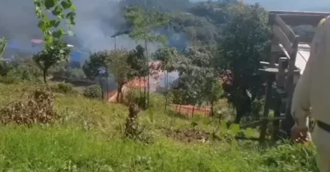 মণিপুরে ফের সহিংসতা, নিহত ৫, পুড়ল ৩০ বাড়ি-দোকান
