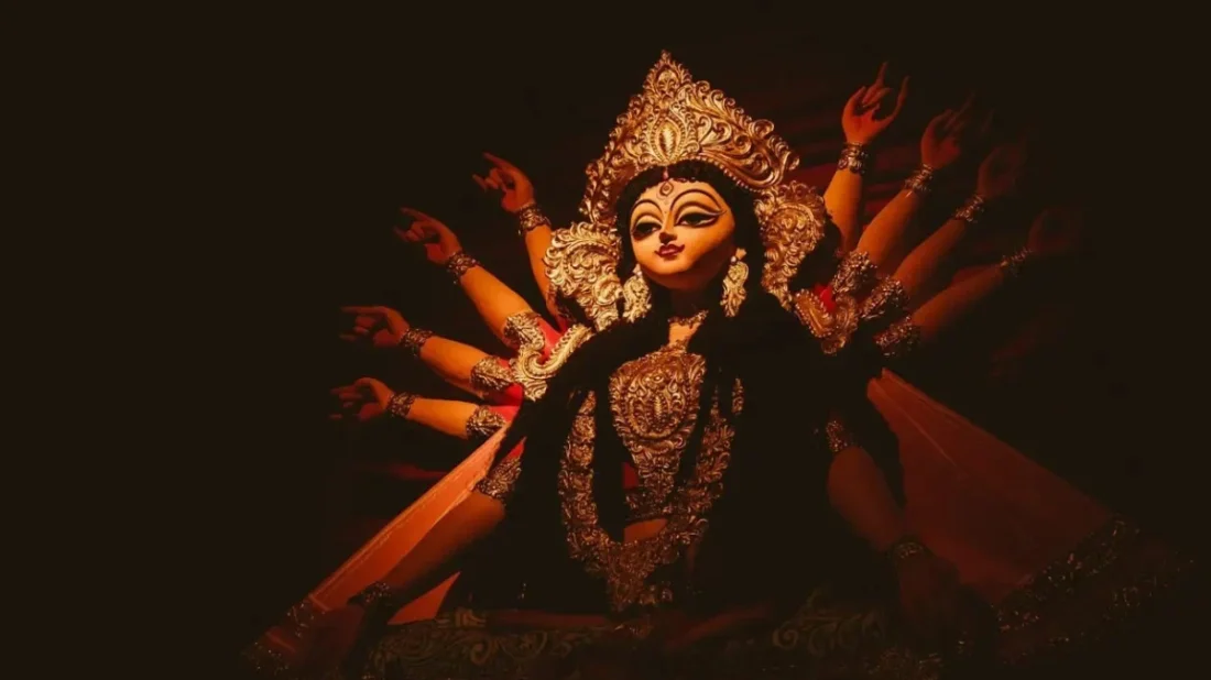 আজ মহালয়া, দেবীপক্ষের সূচনায় শারদীয় দুর্গোৎসবের শুরু