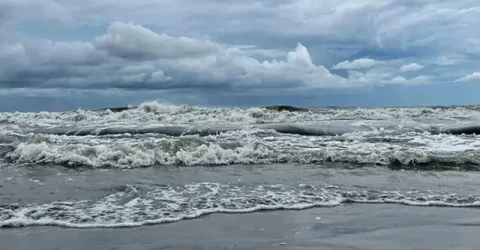 বিদায়ের পথে মৌসুমি বায়ু, মধ্য বঙ্গোপসাগরে লঘুচাপ সৃষ্টির আভাস