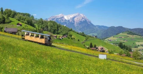 ‘স্বর্গের দুয়ার’ যেন ইউরোপের পাহাড়ে, পর্যটকদের পছন্দের ৮ অসাধারণ জাগয়া
