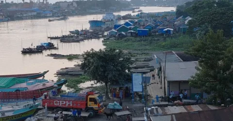 বদলে গেছে নদীর চেহারা, এভাবে দখল করলো কারা?