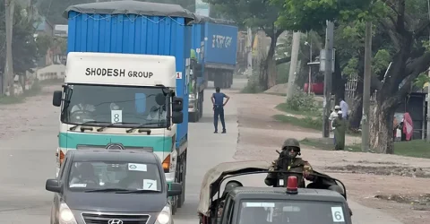সেনাবাহিনীর কড়া নিরাপত্তায় রূপপুরে যাচ্ছে পারমাণবিক জ্বালানি ইউরেনিয়ামের চালান