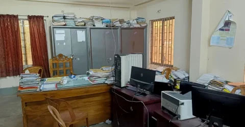 চাঁদপুরের মতলব ২ সহকারী শিক্ষা কর্মকর্তা দিয়ে চলছে ১৮০ স্কুলের কার্যক্রম, ১১৭টিতেই নেই প্রধান শিক্ষক