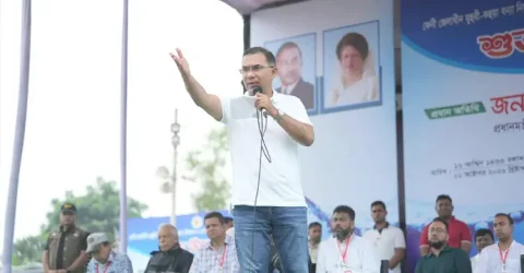 আগে নিজের ঘর সামলান, পরে অন্যদের নসিহত করুন: প্রধানমন্ত্রী