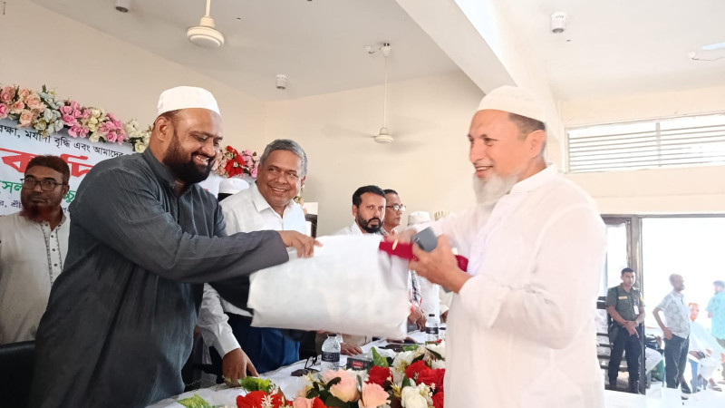 মিথ্যা মামলা হতে দেব না’ শিক্ষকদের পাশে এমপি বাচ্চু