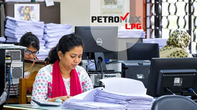 চাকরি দেবে পেট্রোম্যাক্স এলপিজি, শুক্র-শনিবার ছুটি